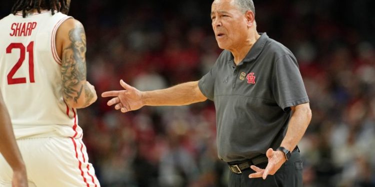 Houston coach Kelvin Sampson rails against unlimited transfers