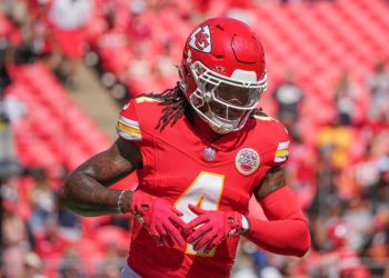 Fantasy football 2025: Week 8 trade value chart