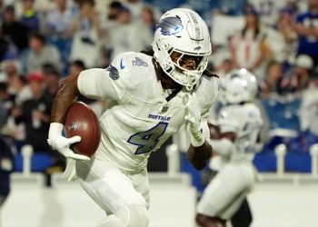 Fantasy football 2025: Week 9 trade value chart