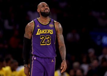 NBA gambling indictment alleges Damon Jones sold info on LeBron, AD