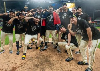 Brewers love to cry underdog. But Dodgers aren’t buying Lou Holtz bit.