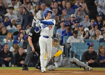 What happened to Ohtani’s three home run balls hit vs. Brewers?