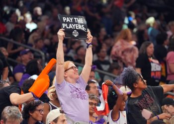 WNBA, WNBPA agree to CBA extension, reports say