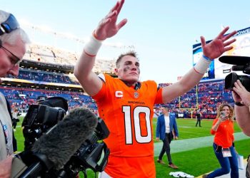 Hall of Famers baffled by Giants’ historic collapse against Broncos