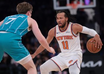 Cavs at Knicks odds, how to watch