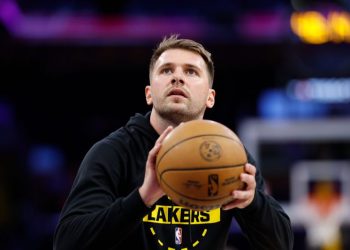Luka Dončić debuts slimmed-down physique in Lakers’ season opener