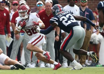 Trio of SEC showdowns lead college football games to watch in Week 9