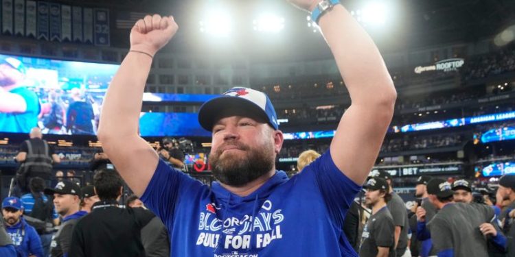 World Series manager leads his team as ‘my authentic self’