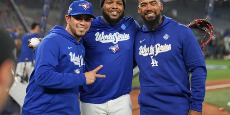 World Series live: Dodgers do battle with Blue Jays in game 1