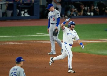 Dodgers exposed by Blue Jays in World Series Game 1