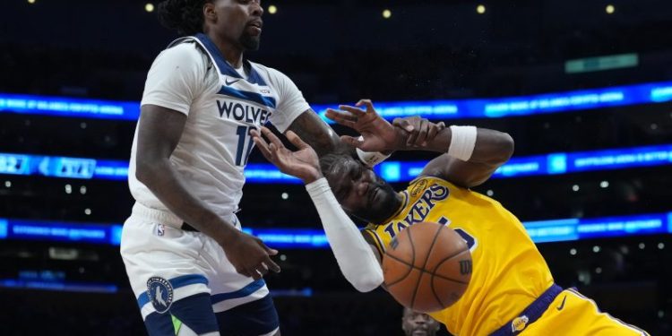 Timberwolves’ usually-stout defense shredded by Lakers