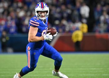 Is Dalton Kincaid playing today?