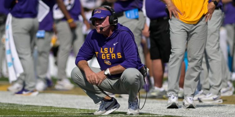 Brian Kelly’s LSU tragedy nears final act, with a coach out of answers