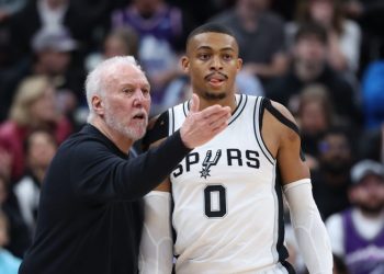 San Antonio Spurs unveil banner honoring former coach Gregg Popovich