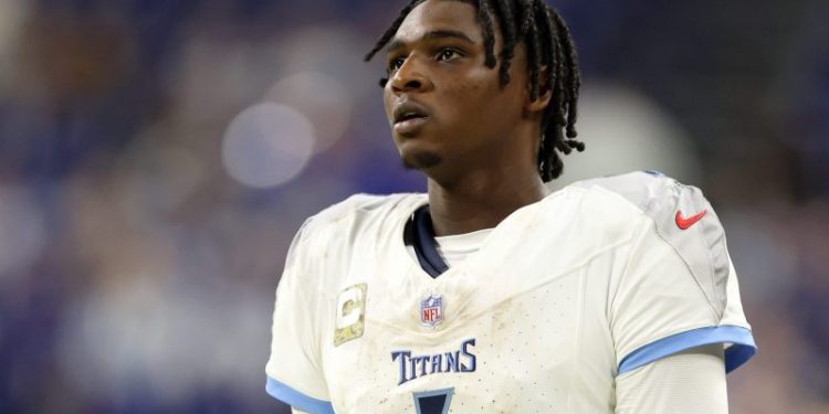 Rookie QB explains viral moment reacting to interim coach’s decision