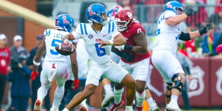 Bowl projections: College Football Playoff gets one lock team after Week 9