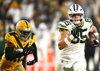 Steelers’ dysfunctional defense exposed in Packers loss | Opinion