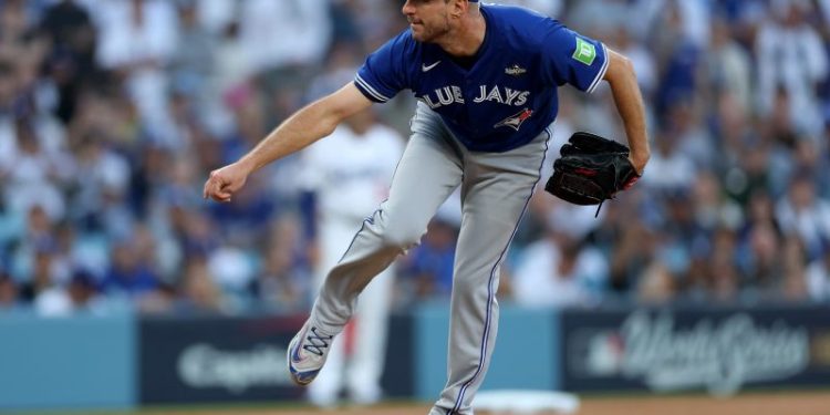 Future Hall of Famer makes World Series history vs Dodgers
