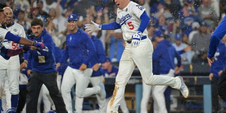 Walk-off home run ends longest World Series game in MLB history