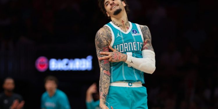 Hornets’ guard fined for flipping off referee after offensive foul
