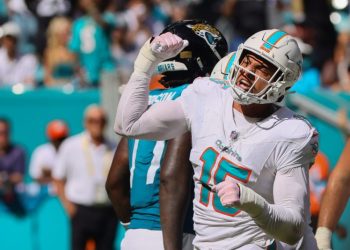 Four NFL trade deadline deals USA TODAY insiders want to see