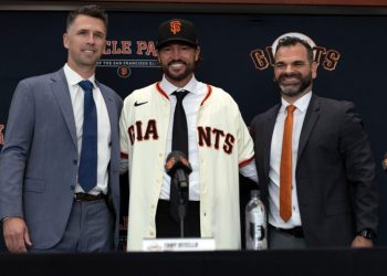 How Buster Posey hiring Tony Vitello could reshape MLB manager job