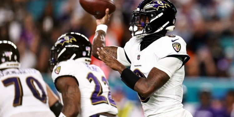 ‘TNF’ winners, losers: Lamar Jackson back, but will Mike McDaniel be?