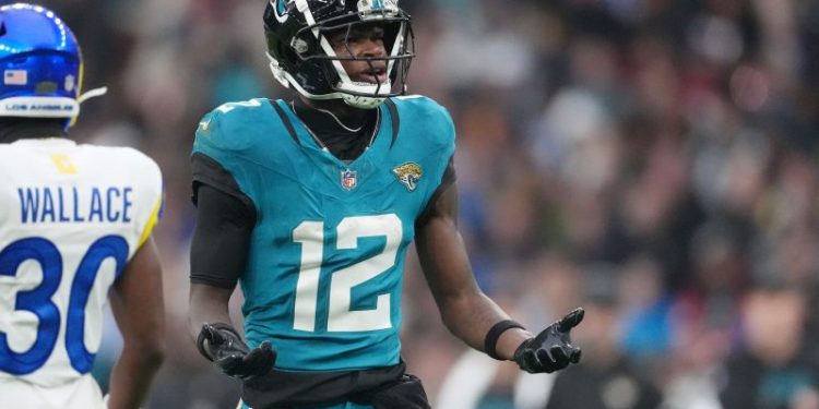 Jaguars’ Travis Hunter set to miss time with knee injury