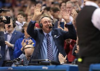 Dick Vitale chokes up after ESPN, Coach K tribute video