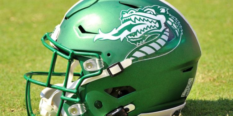 Two UAB players stabbed in football facility, teammate in custody