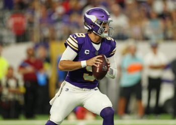 Early fantasy football rankings for Week 10: PPR and non-PPR