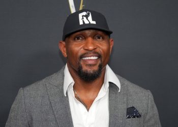 NFL legend Ray Lewis has choice words for Deion Sanders’ Colorado team