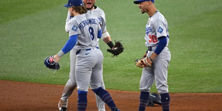 Watch: Dodgers force Game 7 with dramatic game-ending double play