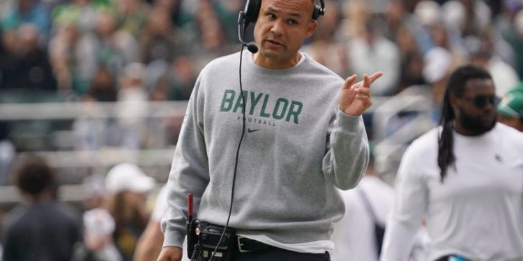 Baylor sticks with coach: ‘We recognize this decision will garner strong opinions’