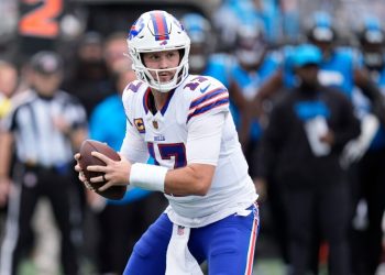 Bills vs. Chiefs live: Follow showdown between AFC powerhouses