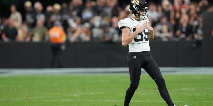 NFL history: Jaguars kicker boots longest field goal with 68-yarder