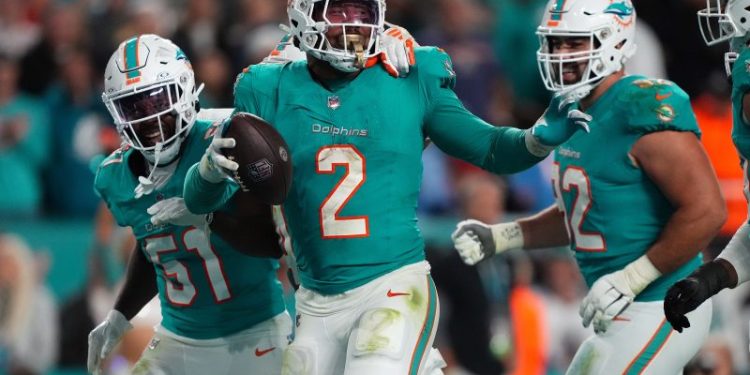 7 players Cowboys could pursue at 2025 NFL trade deadline