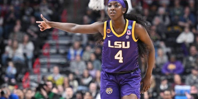 LSU’s Flau’jae Johnson says Kim Mulkey pushing for full potential