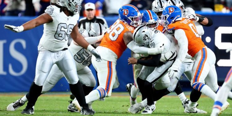 TNF winners and losers: Broncos beat Raiders in brutal slog
