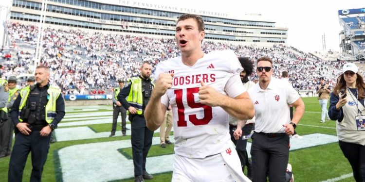 On Fernando Mendoza: ‘Anybody looking for a Heisman moment, there it is’