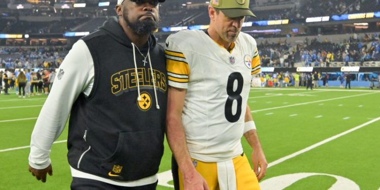 Steelers’ lackluster performance swings door wide open in AFC North