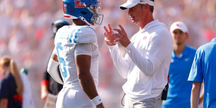 Lane Kiffin says undertones of Florida game not affecting his team