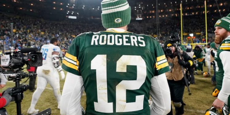 Aaron Rodgers putting his Green Bay house on the market