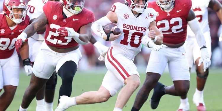 Oklahoma upsets Alabama, gives Crimson Tide first loss since Week 1