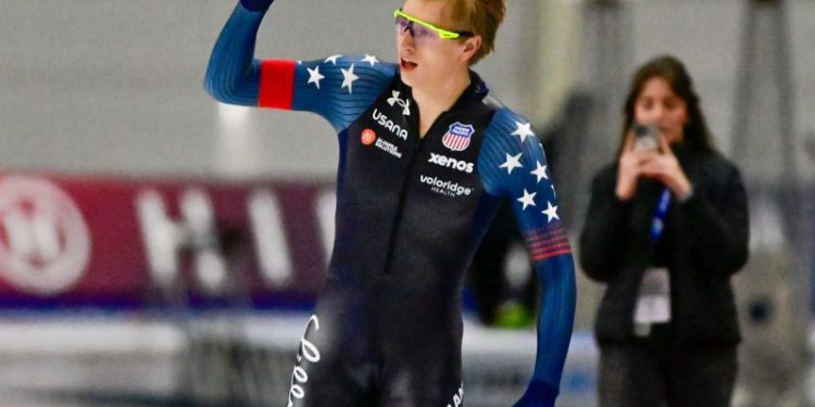 Jordan Stolz continues strong start with two more wins at World Cup