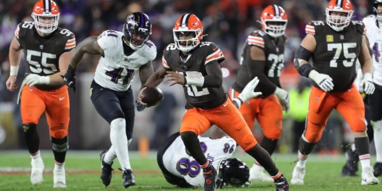 Deion alludes to issues ‘behind the curtains’ with Shedeur in Cleveland