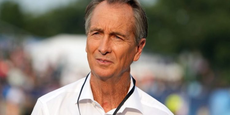 Cris Collinsworth blasts ‘terrible’ penalty call at end of ‘SNF’