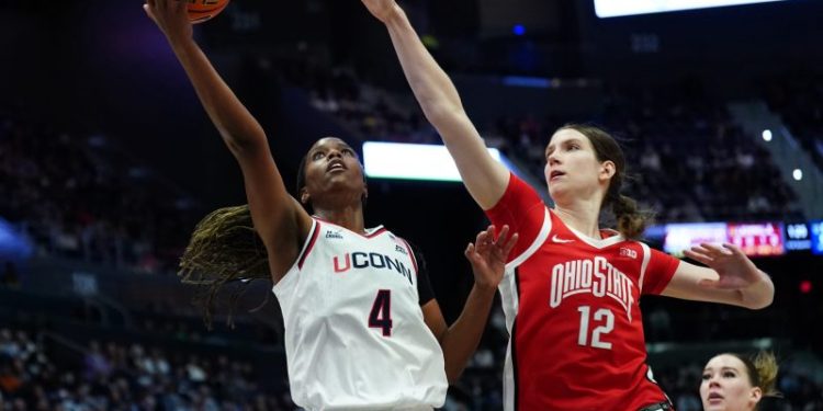 UConn’s Blanca Quiñonez latest target of Geno Auriemma’s tough love