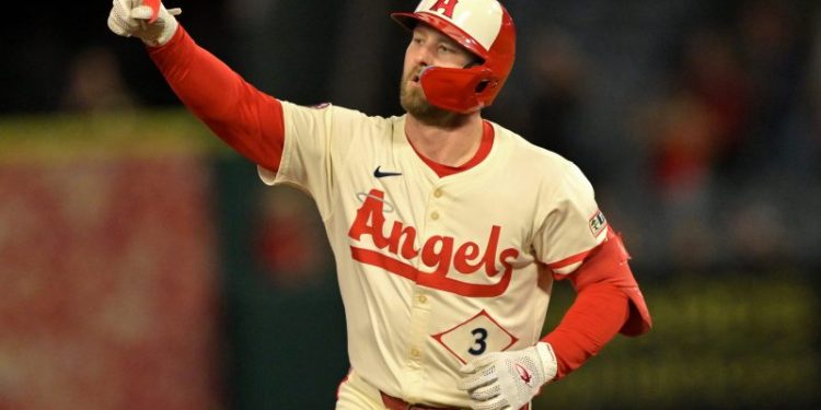 Angels, Orioles swing trade as MLB hot stove heats up