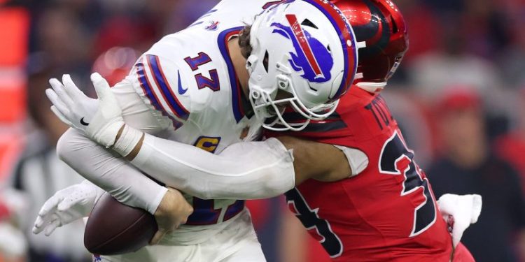 TNF winners and losers: Texans beat up Josh Allen, Bills